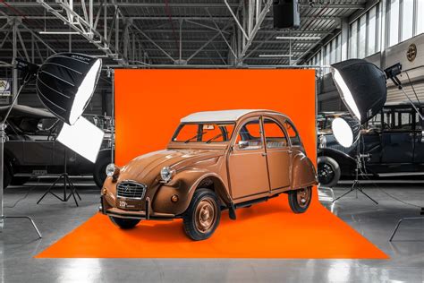 hermes ente 2cv|Citroen Celebrates the 2 CV’s 75th Anniversary in Photographs.